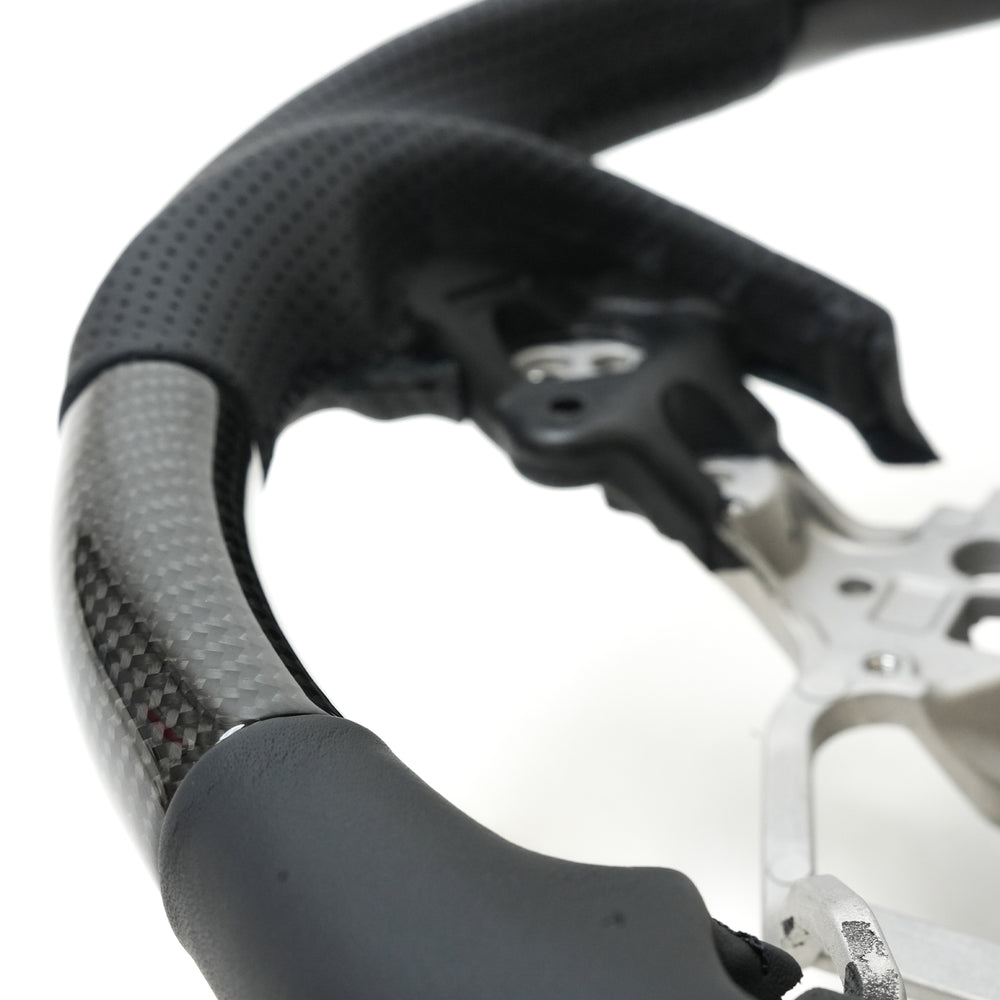 CARBON+ BLACK STITCHING